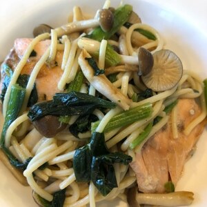 鮭とほうれん草の和風パスタ